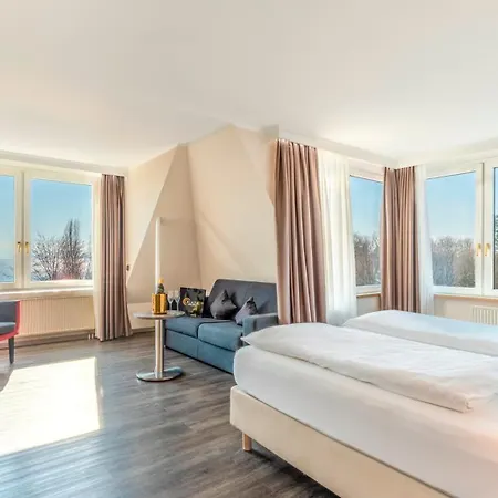 Hotel Plaza Buchhorner Hof 4*