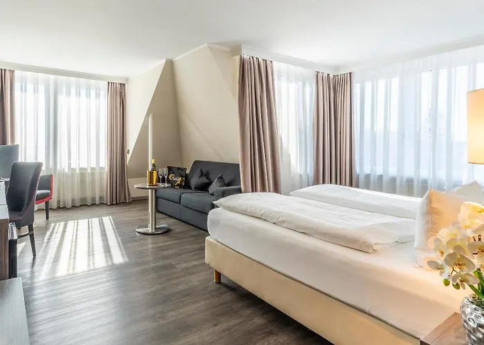 Plaza Buchhorner Hof Hotel 4*